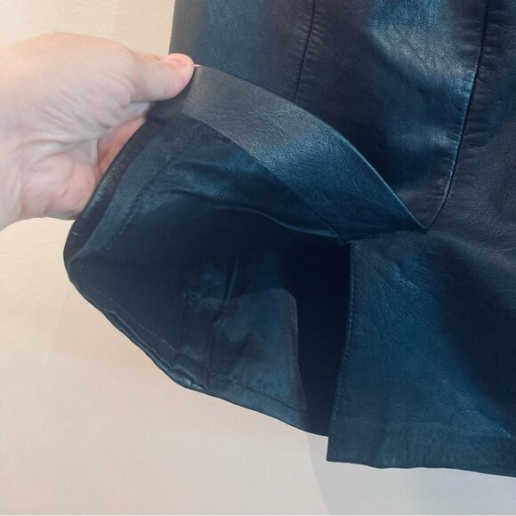 LINEA PRIVATA Sz 7-8 Fully Lined Back Slit Zipper Leather Skirt - Picture 4 of 8